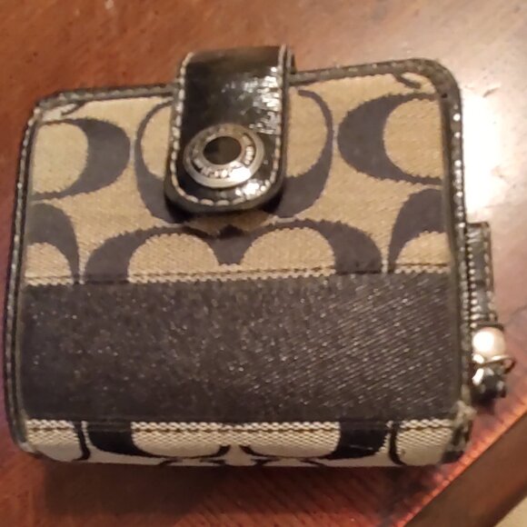 Coach Folding Wallet - Picture 3 of 9